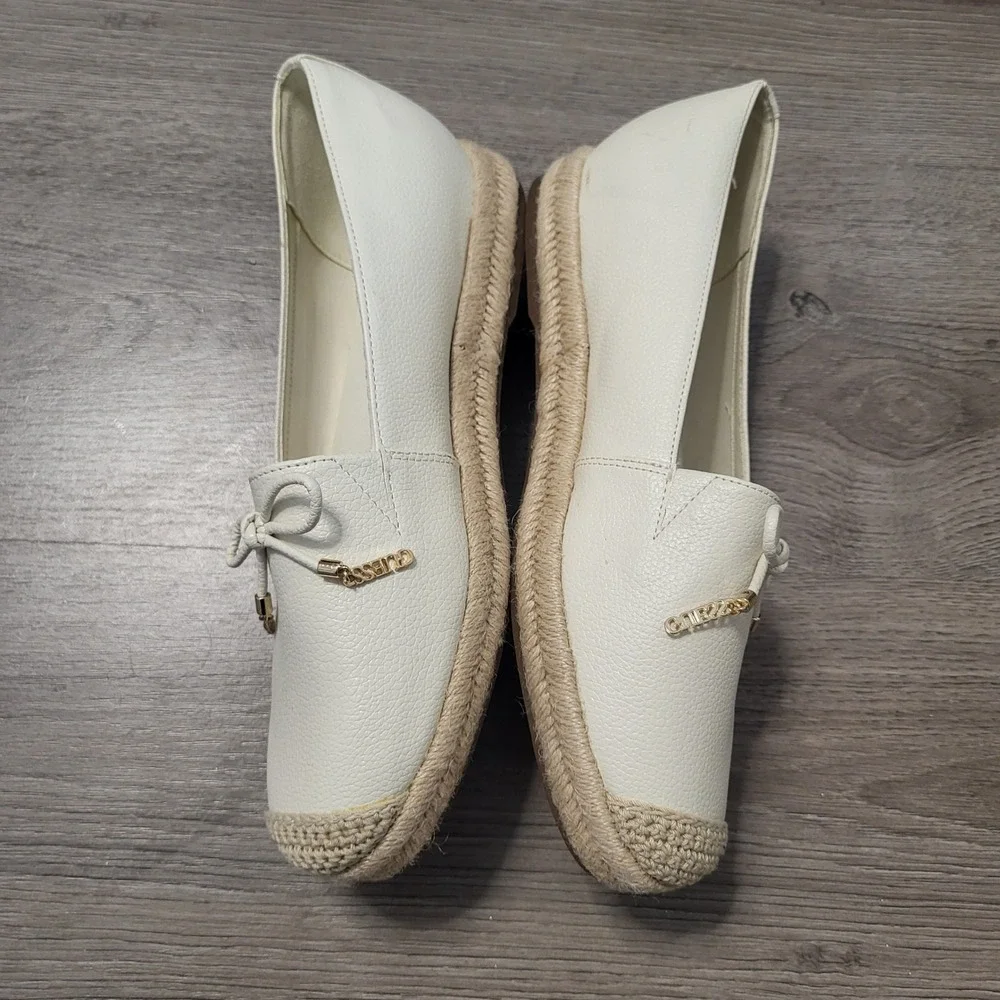 Guess Los Angeles Womens White Pebbled Espadrille Flats Bow Gold Logo Size 10